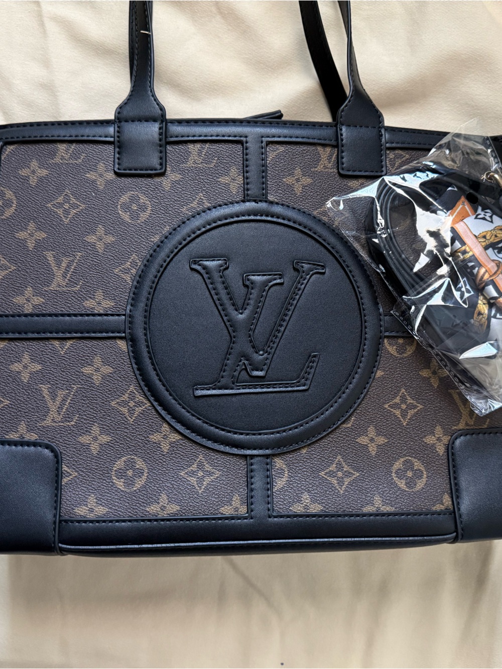 Brand New Designer Inspired Bag - Picture 6 of 6